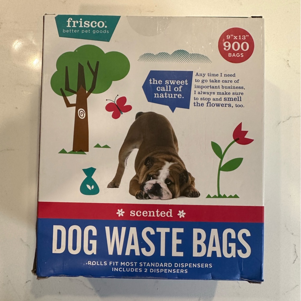 Frisco Scented Dog Waste Bags. 900 bags. Includes 2 dispensers